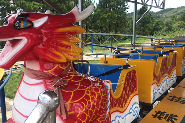 dragon roller coaster ride