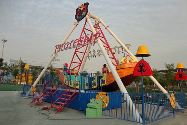 large pirate ship amusement park ride for sale
