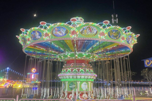 swing chair ride at night