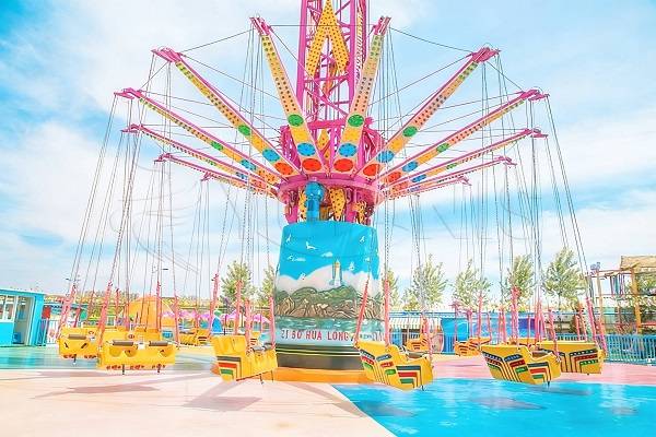 30 people swing tower ride